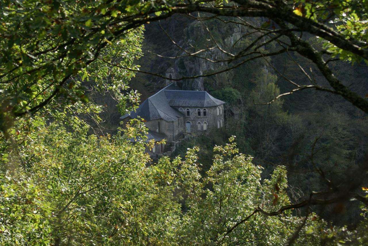 Domisiladore Latouille-Lentillac Exteriér fotografie